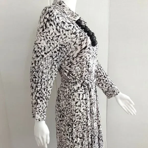 CAbi #822 ANIMAL PRINT JERSEY SHIRT DRESS SZ L (12) - Picture 2 of 9